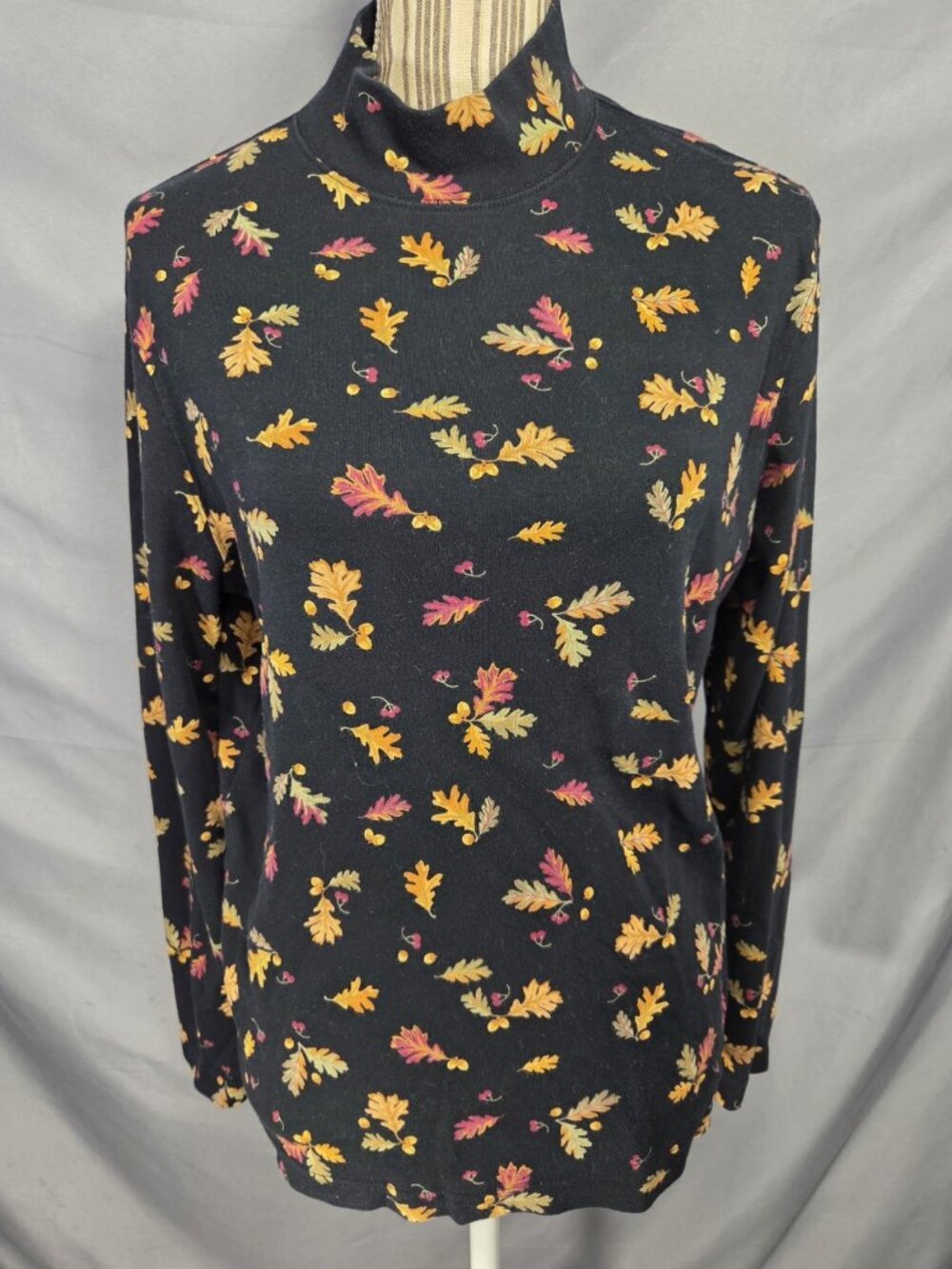 Croft & Barrow Black Leaf Print Cotton Long Sleeve Mock Turtleneck Size Medium